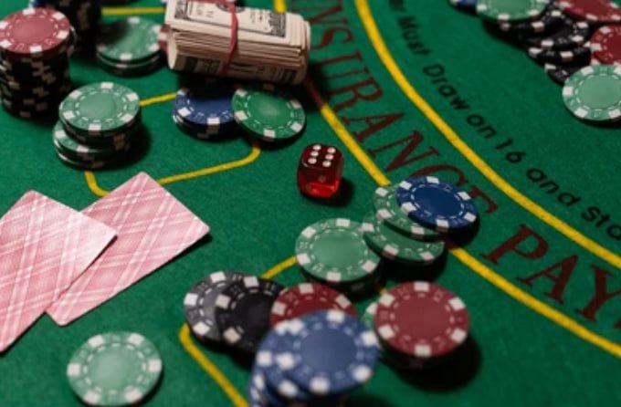 Tampilan lobby game dengan daftar berbagai permainan di kliwonslot